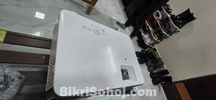 BENQ TK700STi 4K UHD Gaming Projector